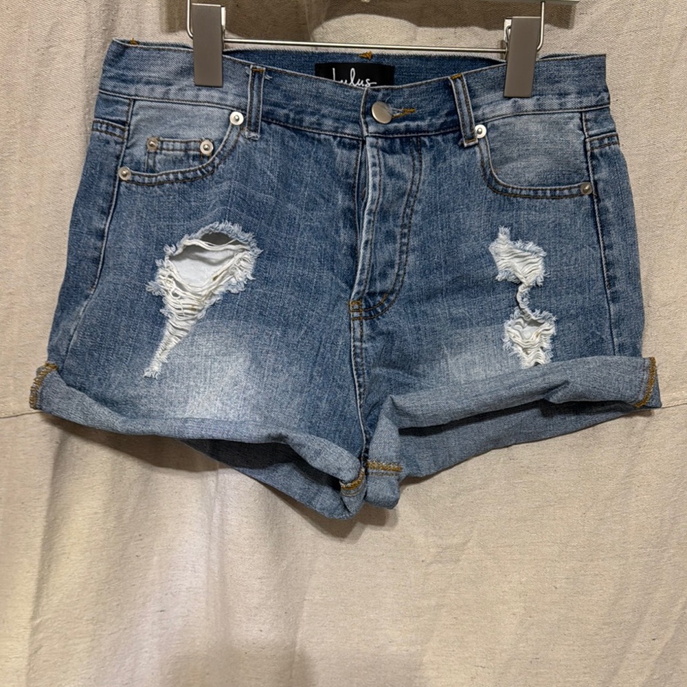 Lulu's Blue High-Waisted Jean Shorts~Missing 1 Button